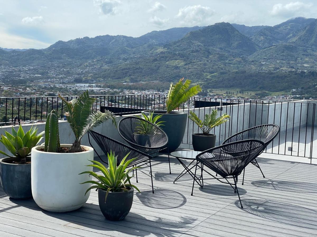 Cozy Apartment With Terrace, Sj Cosmopolitan Tower #402 San Jose  Exterior photo