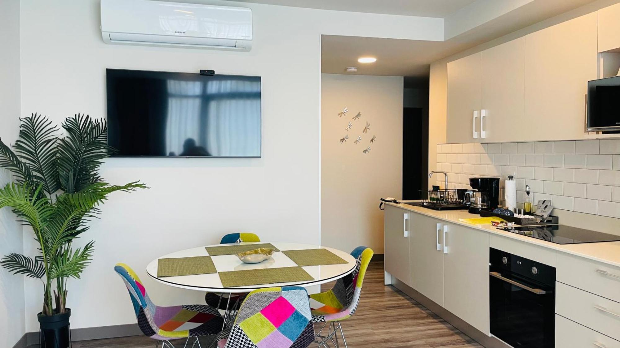 Cozy Apartment With Terrace, Sj Cosmopolitan Tower #402 San Jose  Exterior photo